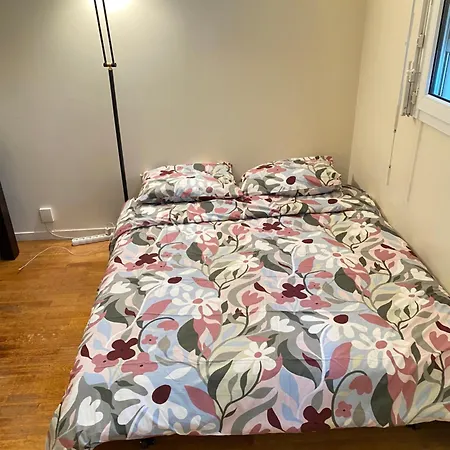 Appt Duplex Elegant A La Defense Paris - Metro Ligne1/rer A